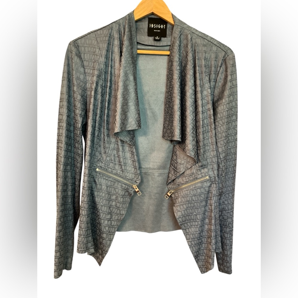 Insight New York Textured demin Blue Jacket.  Size 8